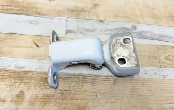 Renault Trafic II (X83) Front door upper hinge 311772M GM66380