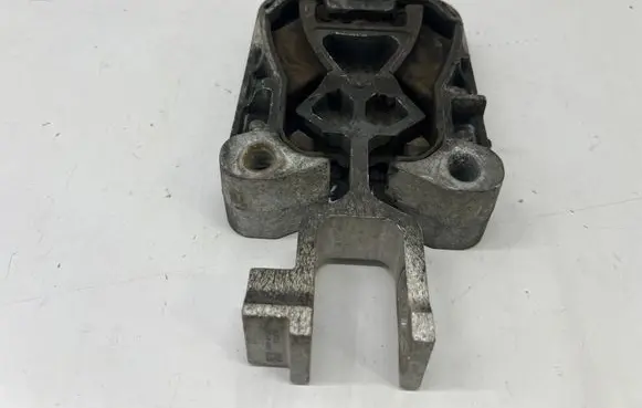 Ford Focus Gearbox mount JX616P082