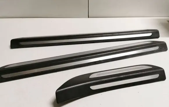 Audi Q5 SQ5 Front sill trim cover 8R0853373F 8R0853374G