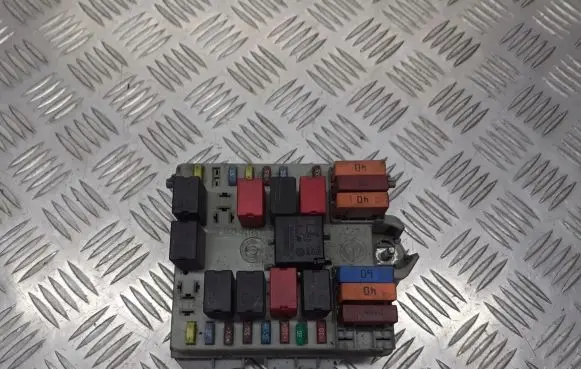 Alfa Romeo 147 Fuse box set 51742420