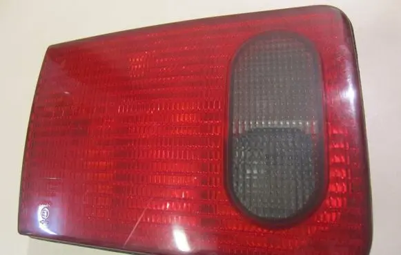 Audi A8 S8 D2 4D Tailgate rear/tail lights 4D0945093G