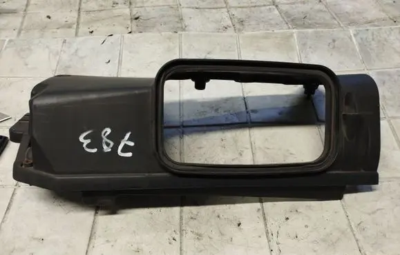 BMW 3 E46 Air filter cleaner box bracket assembly 0928400397 137177872540