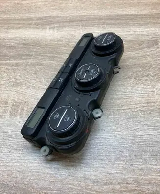 Volkswagen PASSAT B6 Climate control unit 746775 74677530