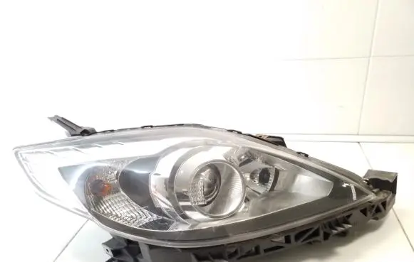 Mazda 5 Headlight/headlamp STANLEYP7705R W3T20671