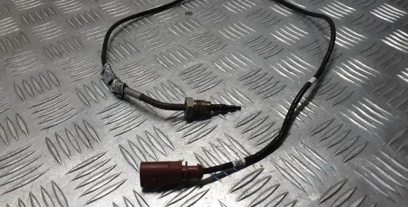 Audi A6 S6 C8 4K Exhaust gas temperature sensor 05L906088J
