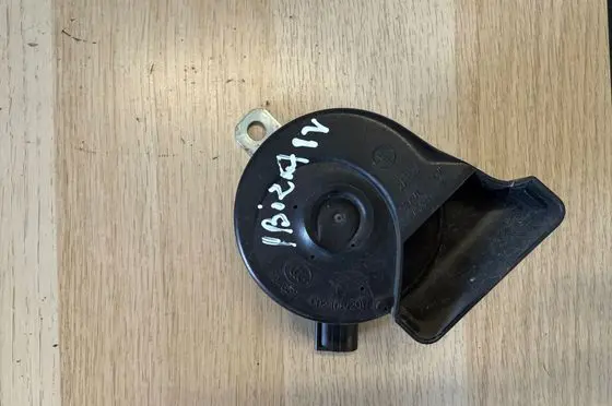 Seat Ibiza IV (6J,6P) Horn signal