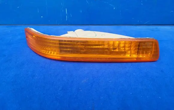 Honda CRX Front bumper turn signal 0453899 STANLEY0453899R VTEC