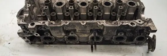 Peugeot 407 Engine head 9655911480