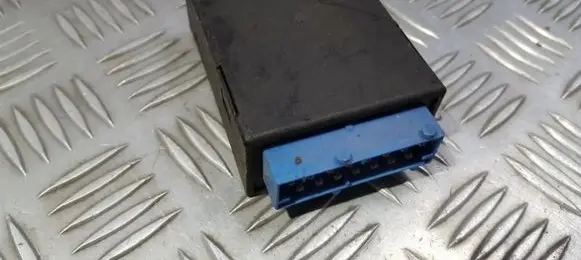 BMW 3 E36 Window wiper relay 61358359031 61.35-8359031