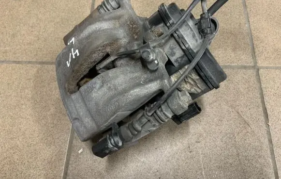 Audi Q7 4M Rear brake caliper 4M0405CD