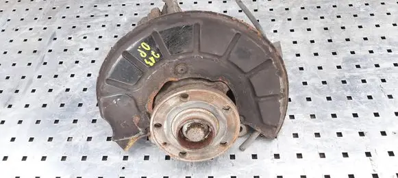 Volkswagen Tiguan Front wheel hub