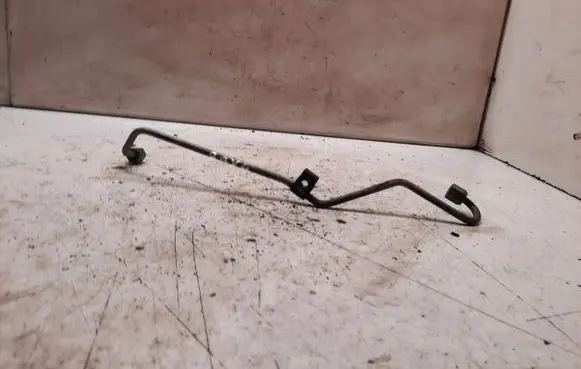 Toyota RAV 4 (XA30) Fuel main line pipe