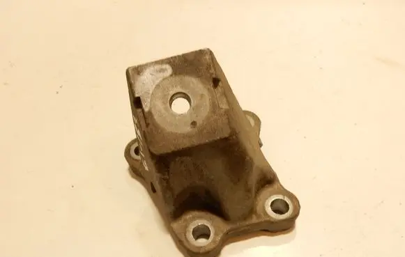 Audi A6 S6 C6 4F Engine mounting bracket 4F0199307L 61183