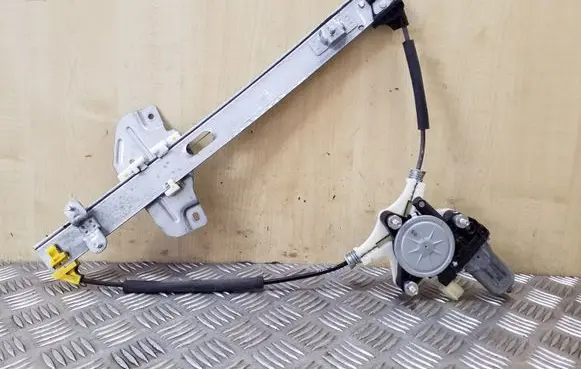KIA Rio Front door window regulator with motor 824501W000 DH2621005161