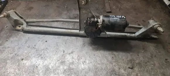 Volvo S70 V70 V70 XC Front wiper linkage and motor 0390241133