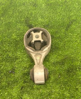 Nissan Qashqai Engine mount bracket 11350 4BA0A
