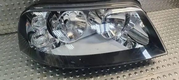 Seat Alhambra (Mk1) Headlight/headlamp 7M7941016M