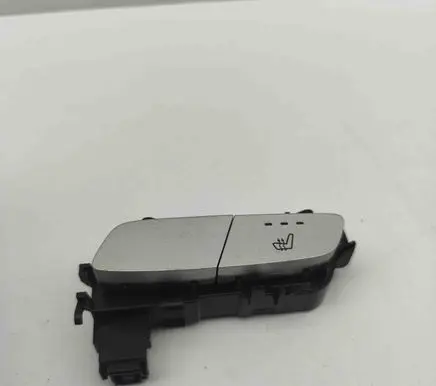Mercedes-Benz C W205 Seat heating switch A2059050404