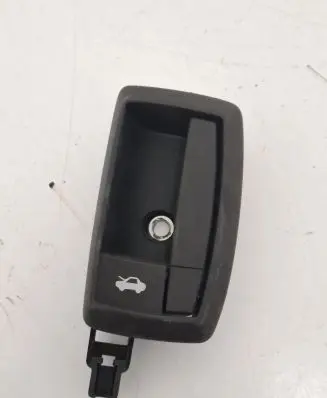 Engine bonnet (hood) release handle