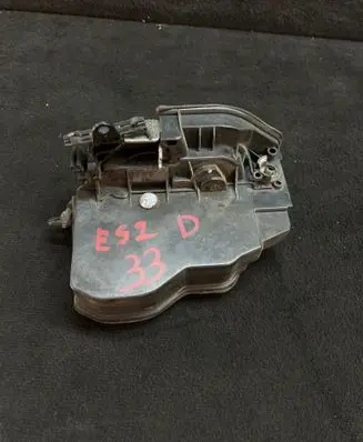 BMW 3 E92 E93 Front door lock 7202144