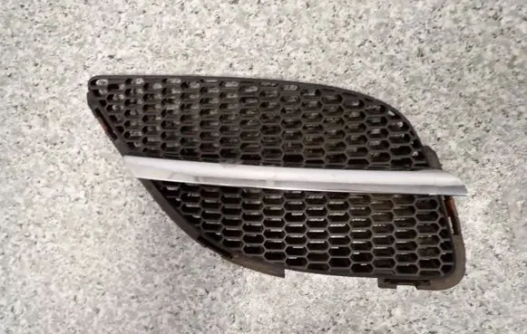 Nissan Almera N16 Front grill