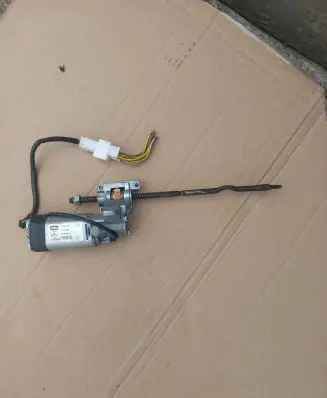 Mercedes-Benz C W203 Steering column adjust motor 404475 118138 020225B