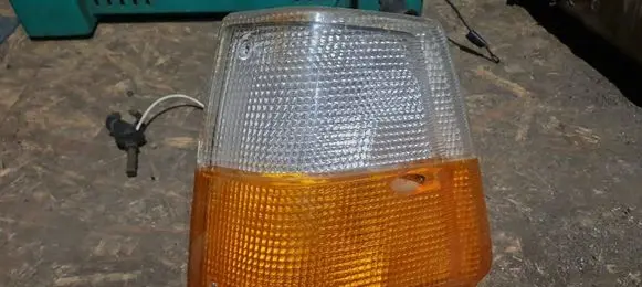 Volvo 740 Front indicator light 