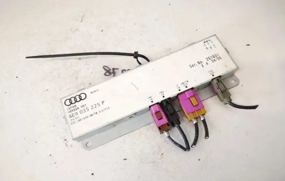 Audi A4 S4 B7 8E 8H Antenna control unit 8e9035225p