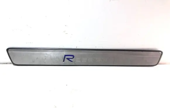 Volvo XC60 Front sill trim cover 31391248