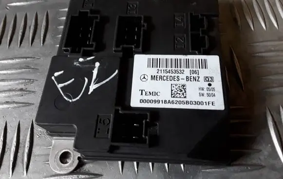 Mercedes-Benz E W211 Comfort/convenience module 2115453532 211545353206