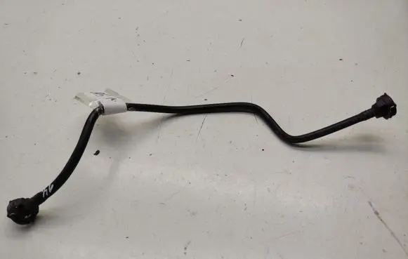 Coolant pipe/hose