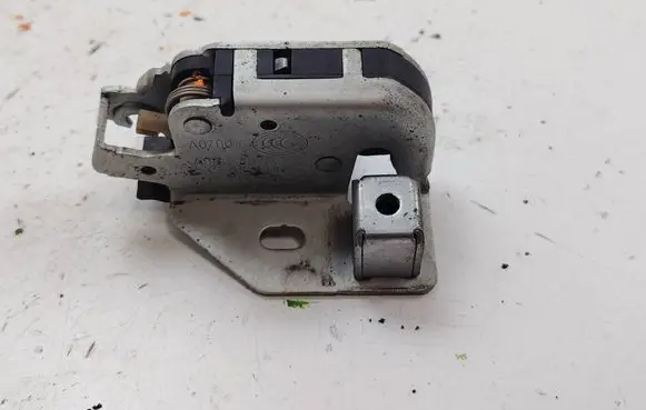 Volkswagen Crafter Rear door lock A9067401135 A070016
