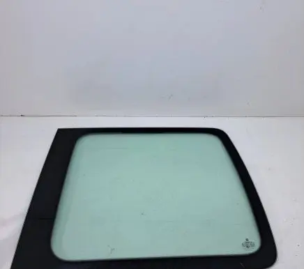 Volkswagen Caddy Rear side window 43R001583 E000231
