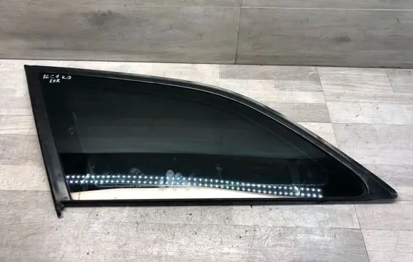 Audi A6 C7 Rear side window 43R00082 DOT90AS2M40A 901404