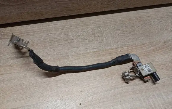 Audi A3 S3 8P Negative earth cable (battery) 5Q0915181G 28032015