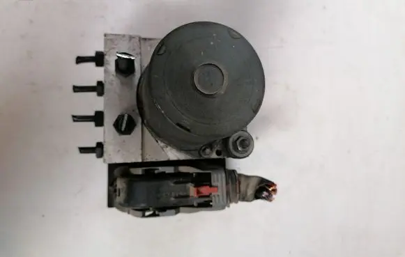 Audi A4 S4 B7 8E 8H ABS Pump 8E0910517C018 8E614517BB04