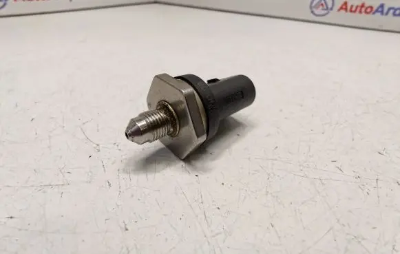 Fuel pressure sensor