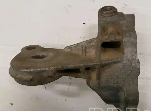 Volkswagen Jetta II Gearbox mounting bracket 191199351