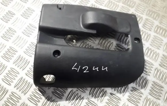 Ford Focus Steering wheel column trim