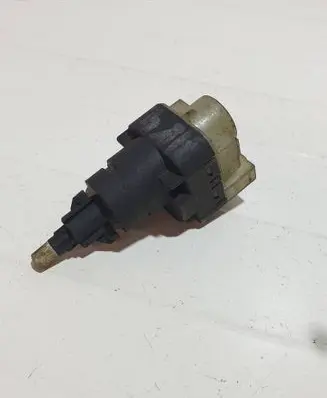 Audi A8 S8 D3 4E Brake pedal sensor switch 1K2945511