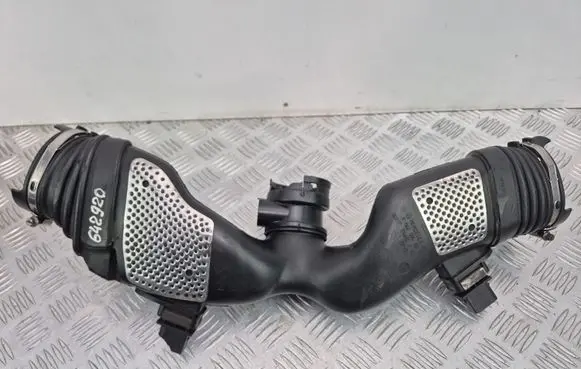 Mercedes-Benz E W211 Air intake duct part A6420946397