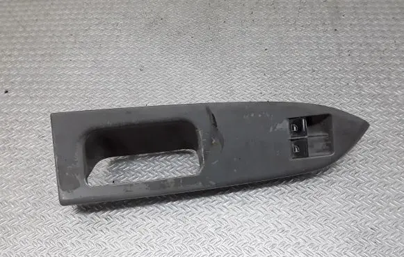 Volkswagen Touran I Electric window control switch 1T1867371