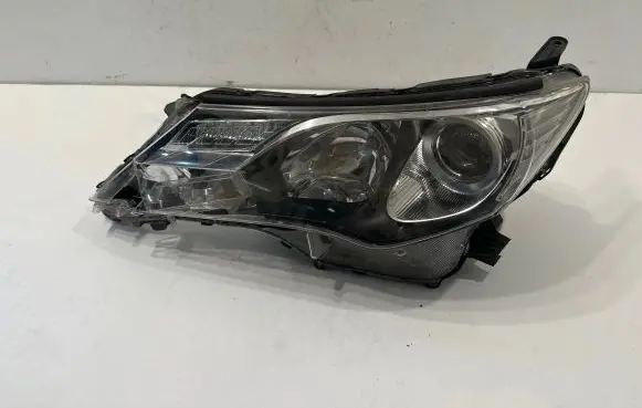 Toyota RAV 4 (XA40) Headlight/headlamp W0836