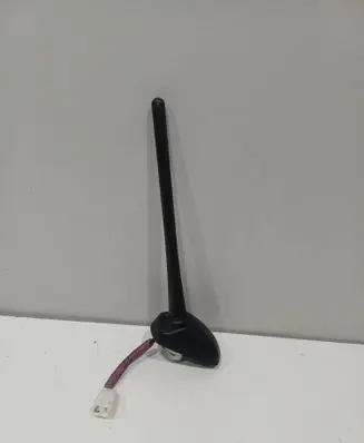 Toyota RAV 4 (XA40) Aerial GPS antenna 