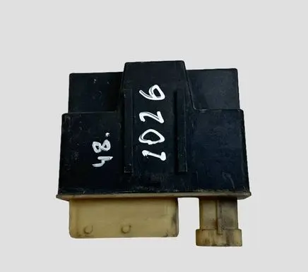 Citroen C5 Glow plug pre-heat relay 9652021180 018010951