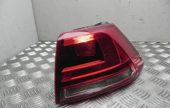 Volkswagen Golf VII Rear/tail lights 5G0945096P