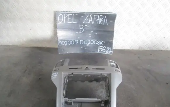Opel Zafira B Voltmeter 