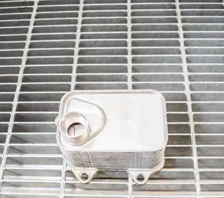 Engine oil radiator