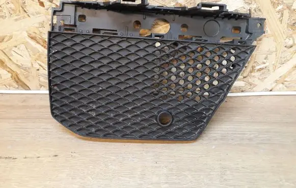 Mercedes-Benz ML AMG W166 Front bumper lower grill ML W166 6.3 AMG A1668854022