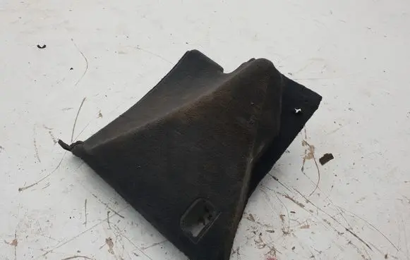 BMW 5 E34 Other trunk/boot trim element 8120249